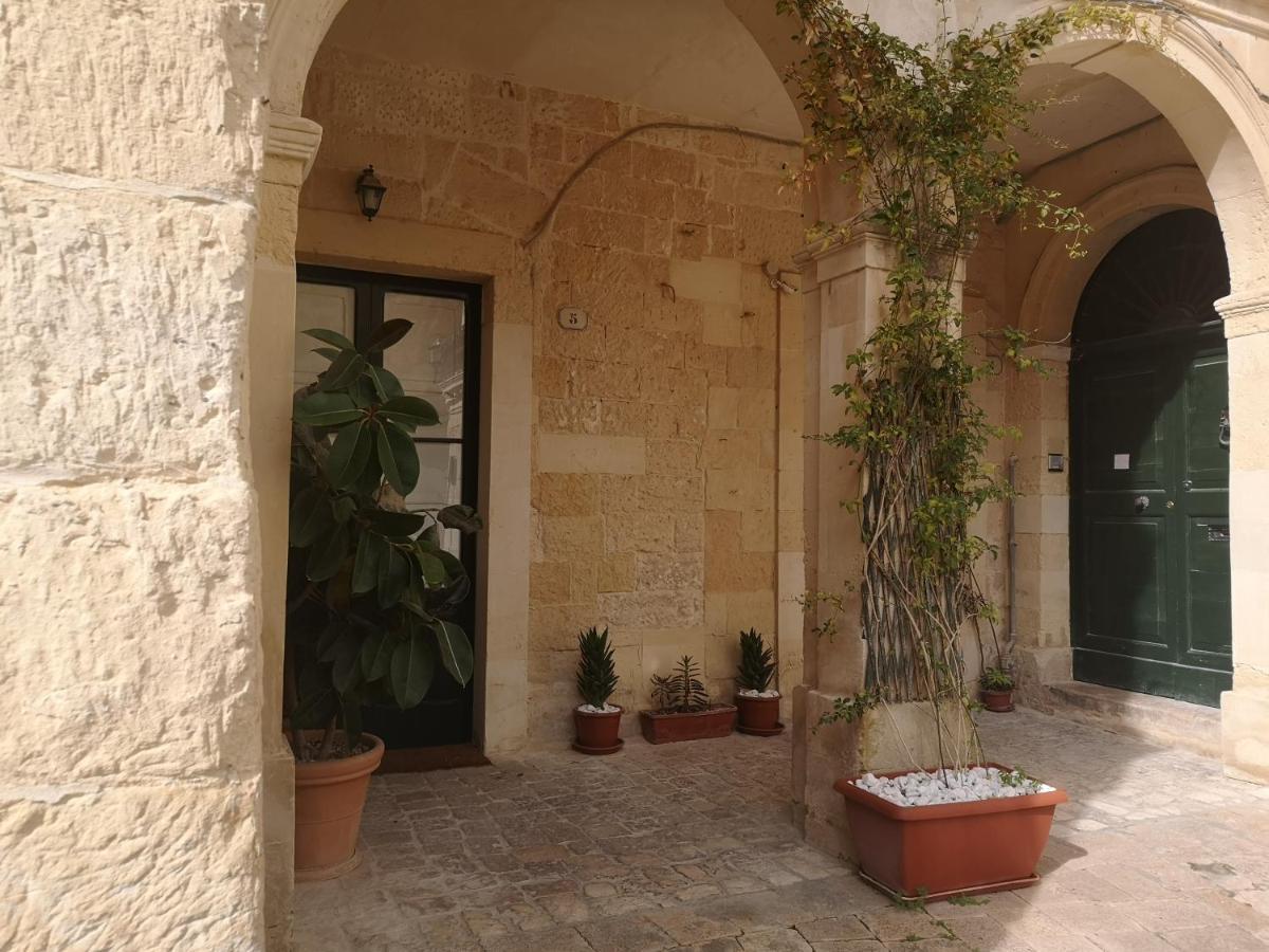 شقة Piazzetta Acquaviva ليتشي المظهر الخارجي الصورة