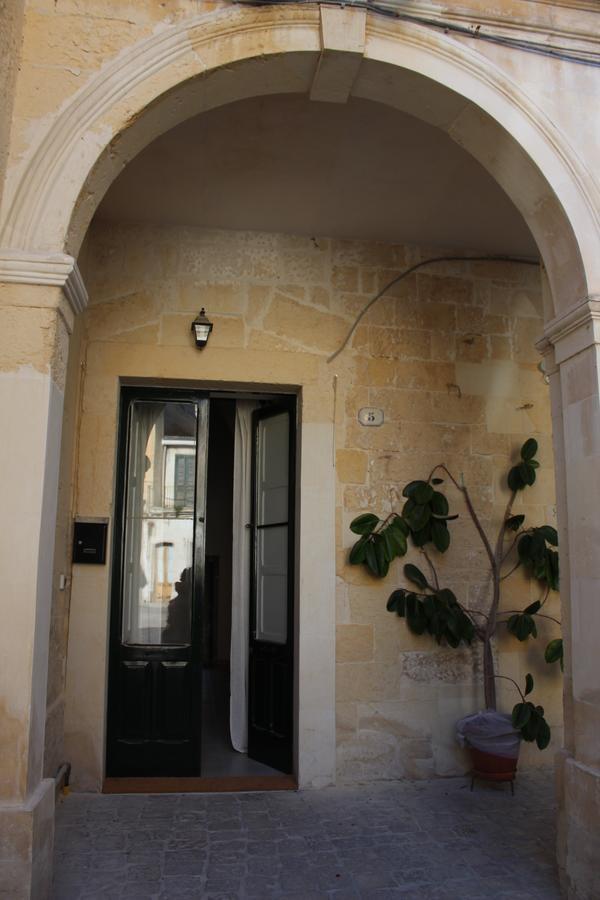 شقة Piazzetta Acquaviva ليتشي المظهر الخارجي الصورة